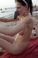 [Nude-in-russia] 2012-10-26 - Mila S - Mila on the Beach in St. Petersburg  1800-500vcm7rua.jpg