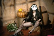 2012-11-01 - Irene - Halloween  2400px | (x38)n00r9coo2t.jpg