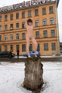 [Nude-in-russia] 2012-11-06 - Ekaterina L - Gymnastics on the Stump  1800px | (x-u00mhq7221.jpg