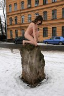 [Nude-in-russia] 2012-11-06 - Ekaterina L - Gymnastics on the Stump  1800px | (x-t00mhqtesh.jpg