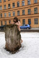 [Nude-in-russia] 2012-11-06 - Ekaterina L - Gymnastics on the Stump  1800px | (x-u00mhpijic.jpg