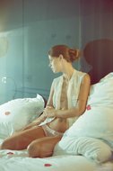 2012-09-05 - Lucie - In bed with Lucle  4000px | (x62)-v00eq2s7b2.jpg