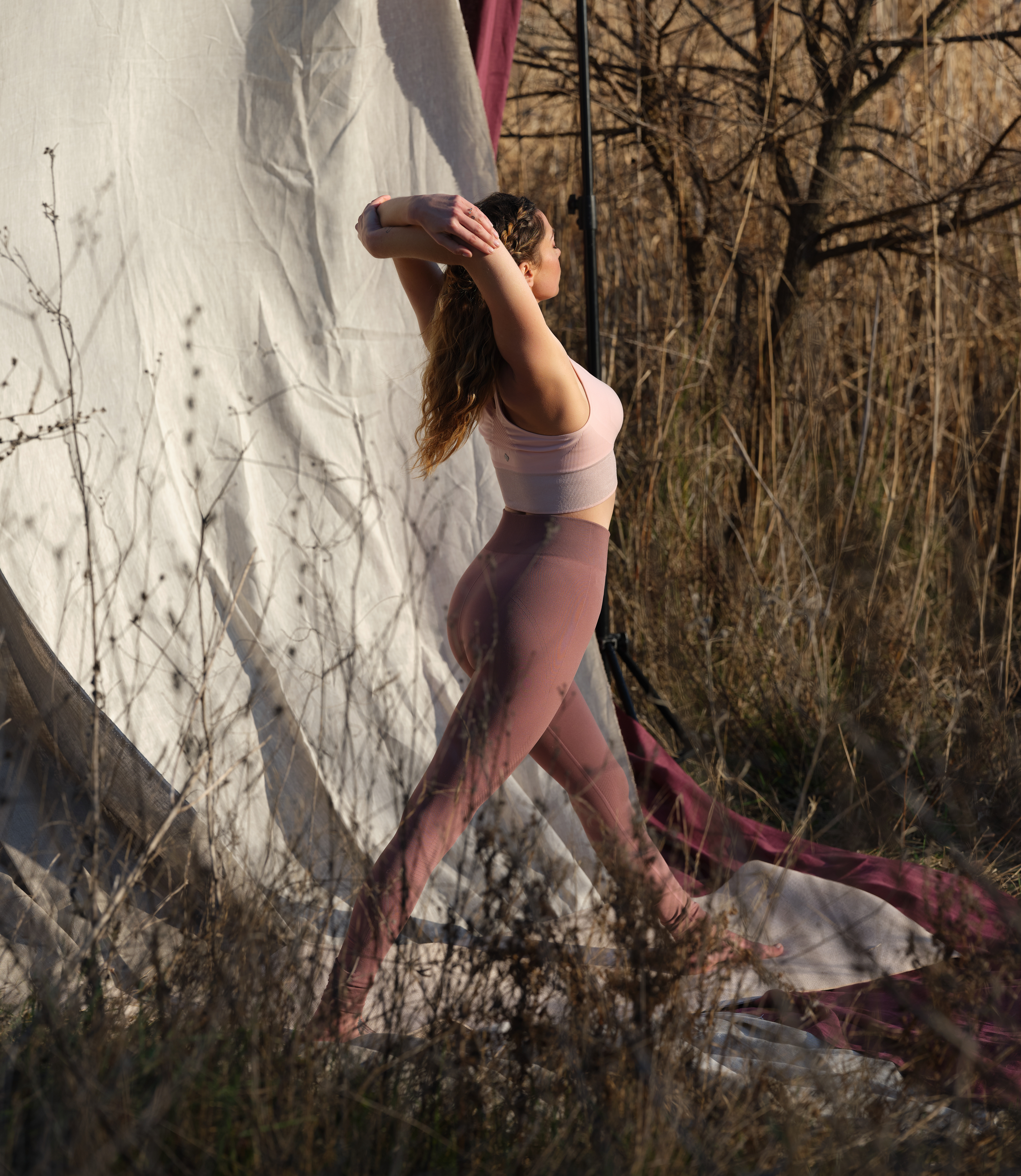 Clio Pajczer -- Decathlon Yoga = Kimjaly 06.jpeg